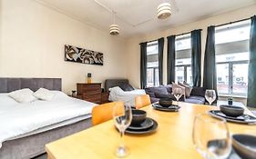 Large Studio By Finsbury Park